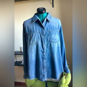 Universal Thread Buttoned Down Shirt Sz Medium